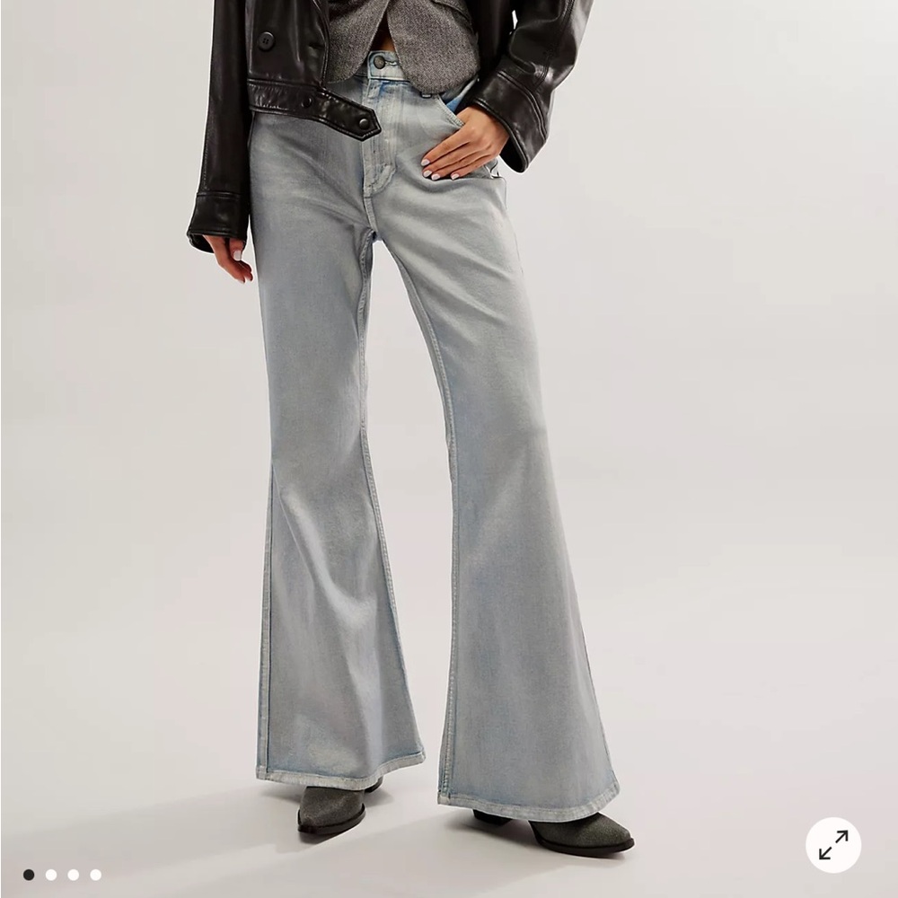 LEE High-Rise Metallic Flare Jeans 28